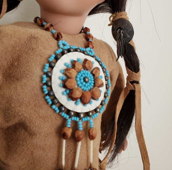 1991 Vintage Lawtons Hiawatha Native American Porcelain Doll 388/500 COA - Picture 9 of 12